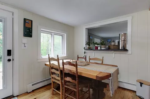 Dining - 209 Mason Rd, Townsend, MA 01474 photo 1 of 2