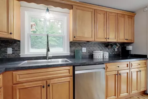 Kitchen - 209 Mason Rd, Townsend, MA 01474 photo 2 of 3