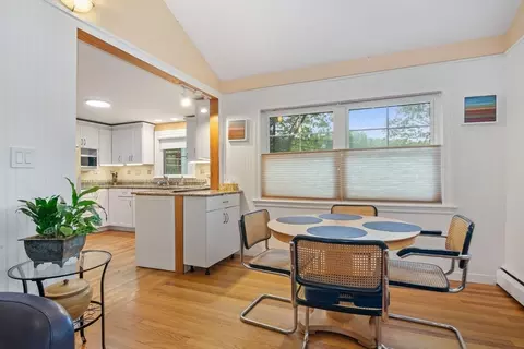 304 Hunting Rd, Needham, MA 02494 photo 8