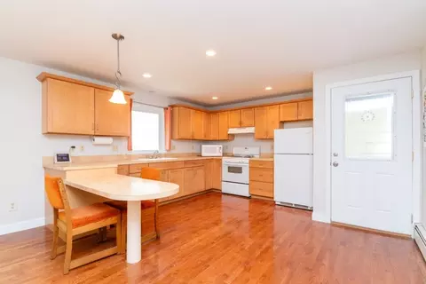393 Highland St, Dedham, MA 02026 photo 32