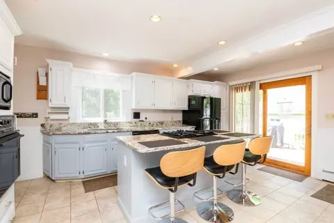 393 Highland St, Dedham, MA 02026 photo 12