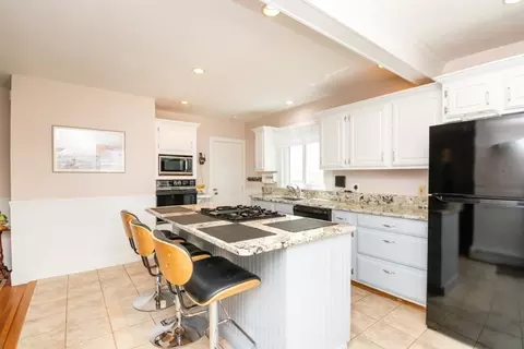393 Highland St, Dedham, MA 02026 photo 14