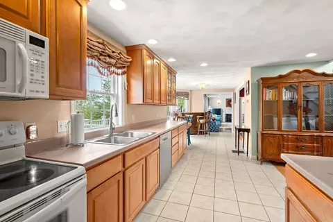 47 Mohave Rd, Worcester, MA 01606 photo 9
