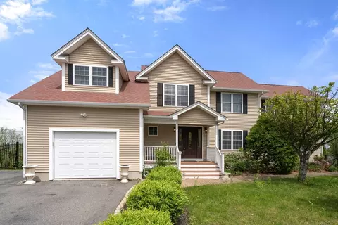47 Mohave Rd, Worcester, MA 01606 photo 2