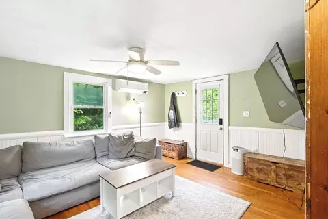 24 Barnett Rd, Sutton, MA 01590 photo 12