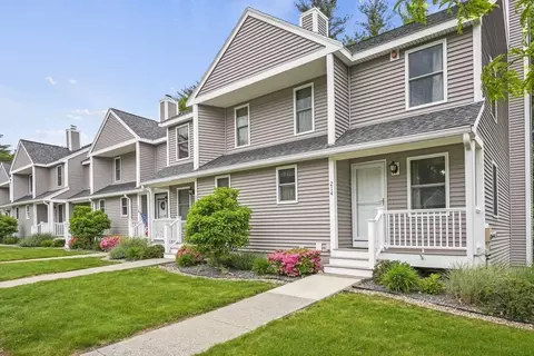 214 Bayberry Hill Ln #214, Leominster, MA 01453