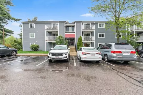 2 Post Oak Ln #2, Natick, MA 01760
