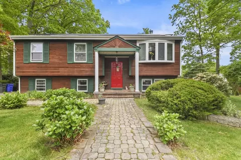 288 Norman St, Fall River, MA 02721