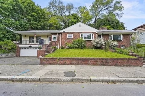 215 Orange St, Chelsea, MA 02150