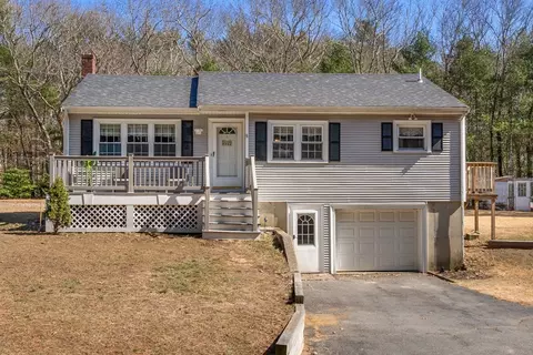 8 Wapping Rd, Kingston, MA 02364