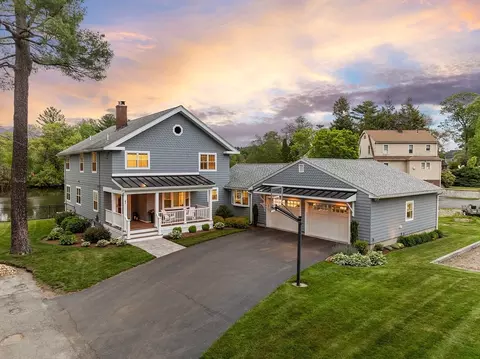 1 Colonial Rd, Lynnfield, MA 01940