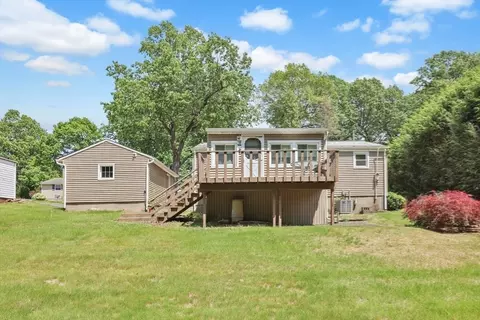 76 Regal St, Springfield, MA 01118 photo 36