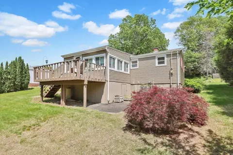 76 Regal St, Springfield, MA 01118 photo 33