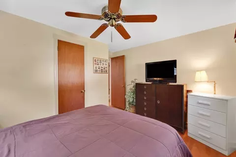 76 Regal St, Springfield, MA 01118 photo 17