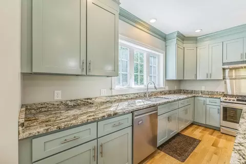 82 Sutton St, Uxbridge, MA 01569 photo 8