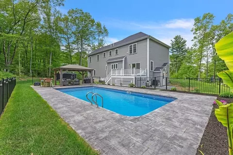 82 Sutton St, Uxbridge, MA 01569 photo 29