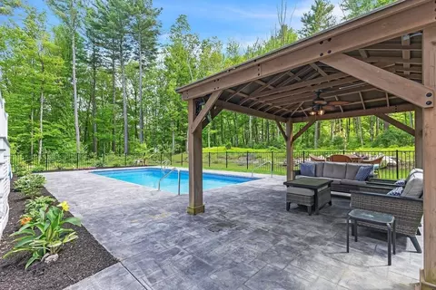 82 Sutton St, Uxbridge, MA 01569 photo 28