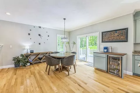 82 Sutton St, Uxbridge, MA 01569 photo 5