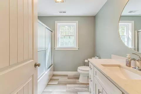82 Sutton St, Uxbridge, MA 01569 photo 21