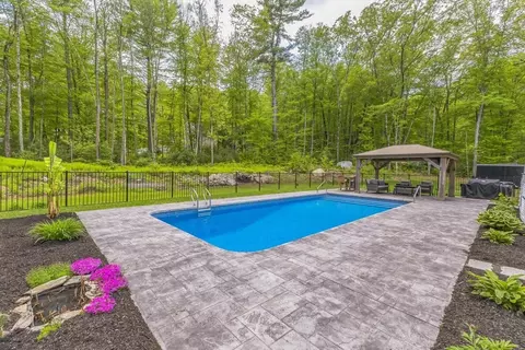 82 Sutton St, Uxbridge, MA 01569 photo 31