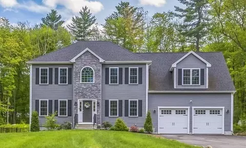 82 Sutton St, Uxbridge, MA 01569