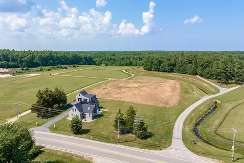 79 Wapping Rd, Kingston, MA 02364