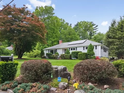 87 Whitewood Rd, Westwood, MA 02090