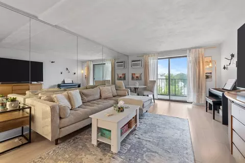 12 Pond Ln #65, Arlington, MA 02474
