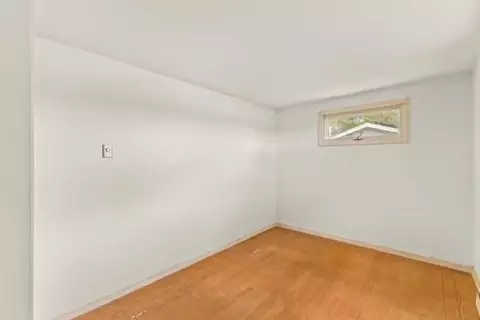 Bedroom - 10 Sandpiper Ter, Wareham, MA 02571 photo 1 of 7