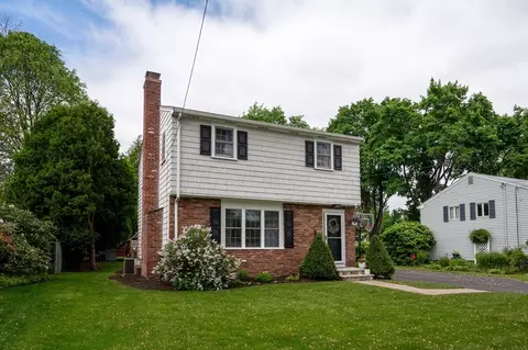 67 Greenleaf Cir, Framingham, MA 01701 photo 3