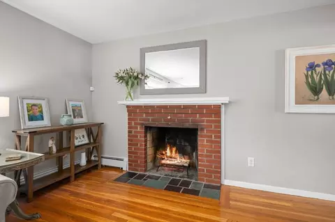 67 Greenleaf Cir, Framingham, MA 01701 photo 13