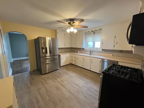 189 Bush St, Fall River, MA 02724 photo 5