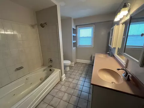 189 Bush St, Fall River, MA 02724 photo 9