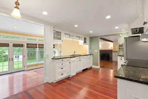 14 Prince St, Danvers, MA 01923 photo 8