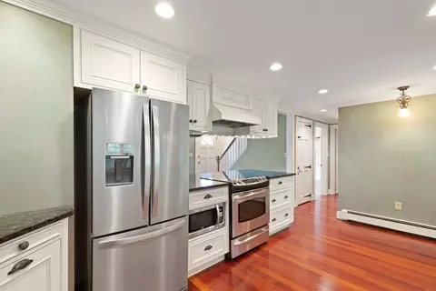 14 Prince St, Danvers, MA 01923 photo 12