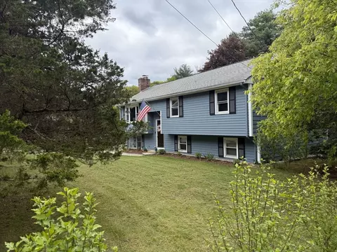 73 Clifton St, North Attleboro, MA 02760