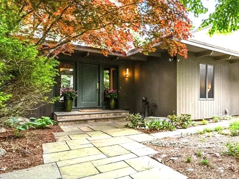 45 Pound St, Medfield, MA 02052
