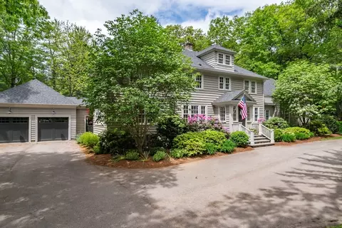 617 South St, Needham, MA 02492