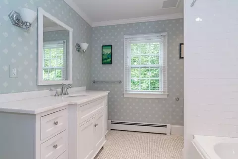 617 South St, Needham, MA 02492 photo 27