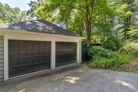 617 South St, Needham, MA 02492 photo 38