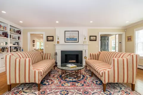 617 South St, Needham, MA 02492 photo 15