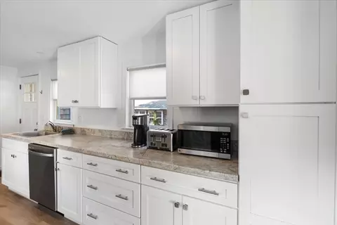 17 Coddington Rd, Centerville, MA 02632 photo 13