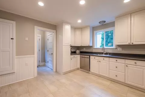 57 Clapp St, Walpole, MA 02081 photo 16