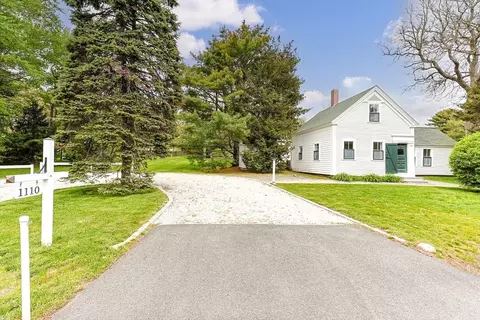 1110 Queen Anne Rd, Harwich, MA 02645