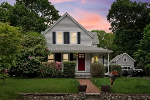 18 Ames St, Sharon, MA 02067