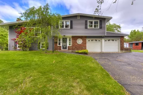 36 Winthrop St, West Boylston, MA 01583