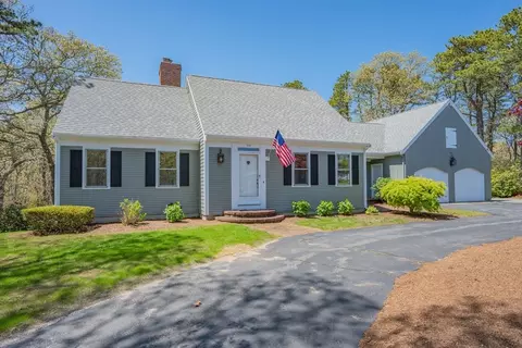 310 Depot Rd, Harwich, MA 02645