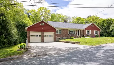 10 Delaney Ave, Dudley, MA 01571