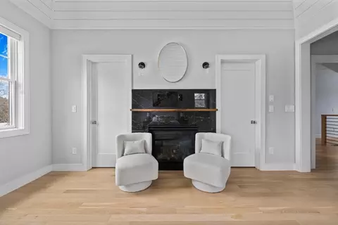 Entry Way - 354 West St, Needham, MA 02494 photo 4 of 4