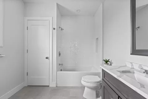 Bath - 354 West St, Needham, MA 02494 photo 3 of 4